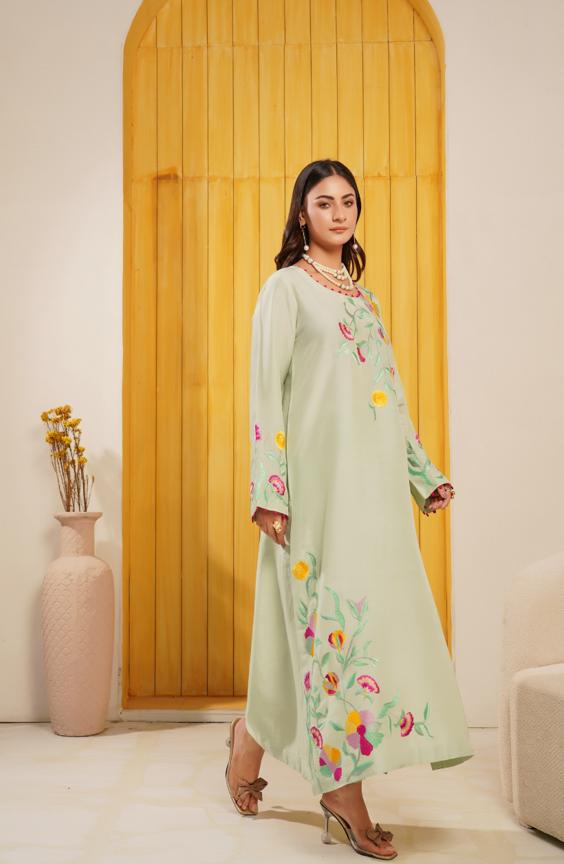Spring Bloom Embroidered Set