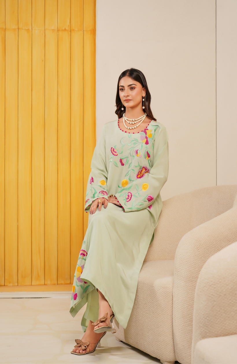 Spring Bloom Embroidered Set