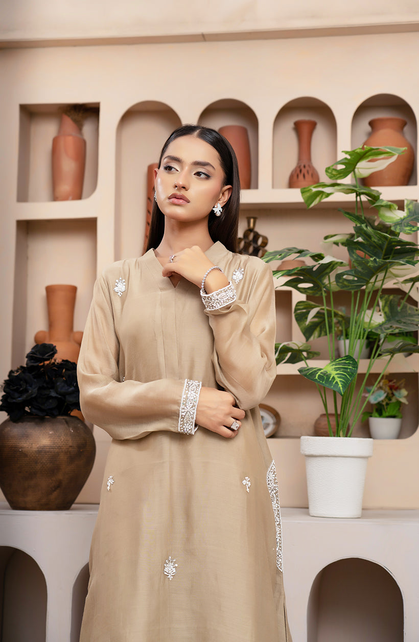 Sibran Embroidered Set