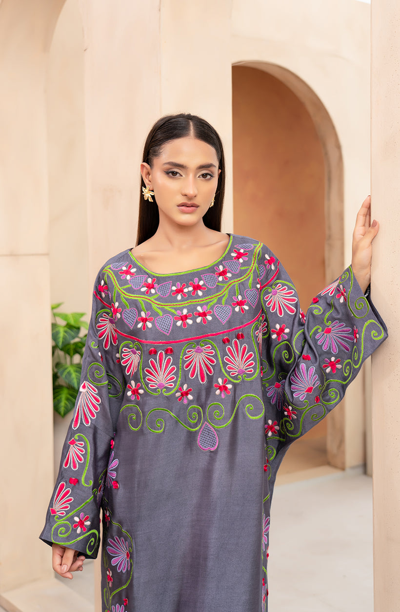 Aasma Embroidered Kaftan