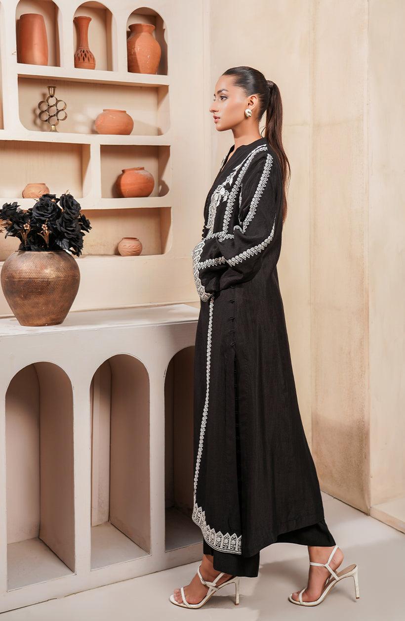 Amara Embroidered Set