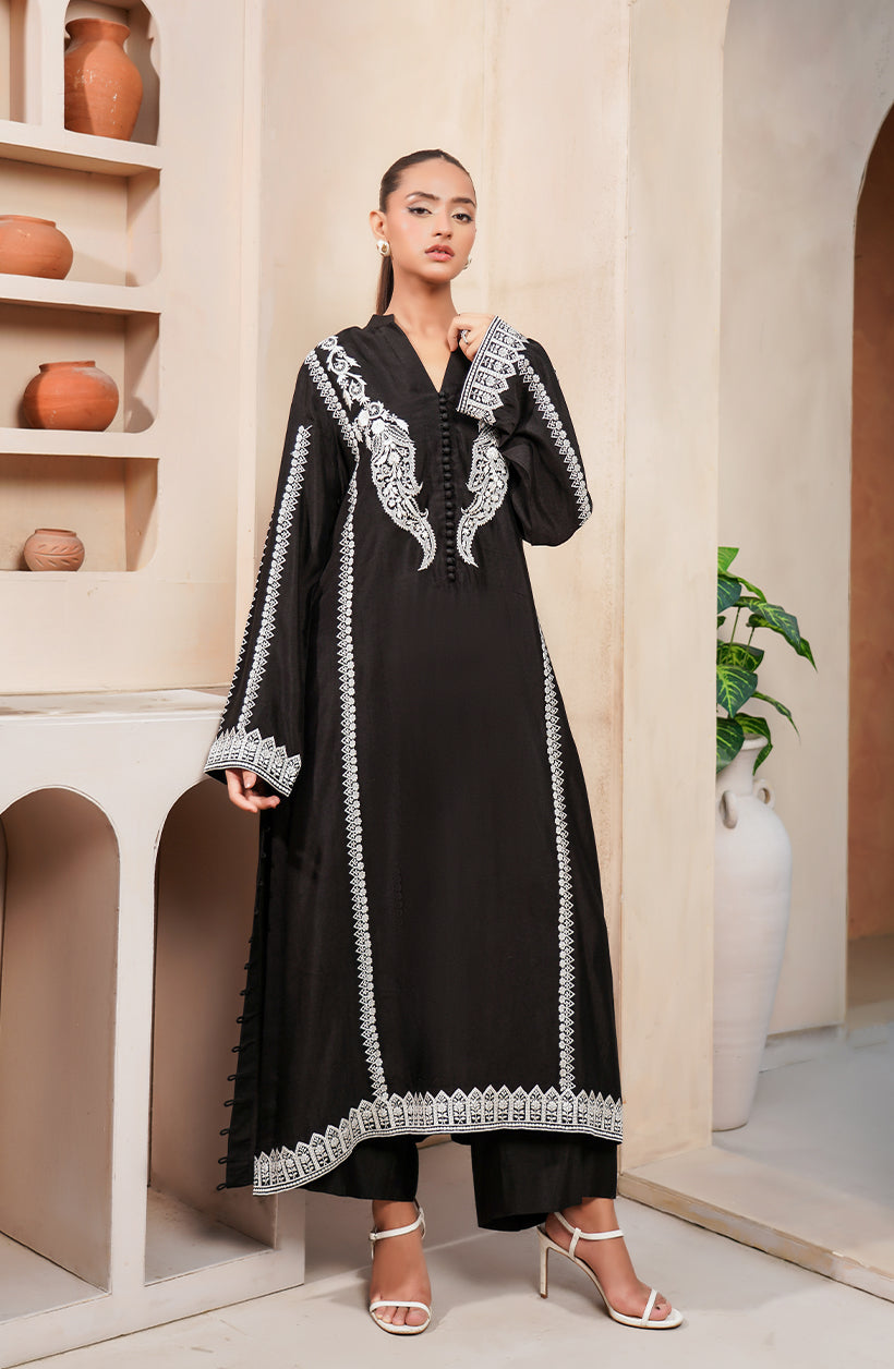 Amara Embroidered Set