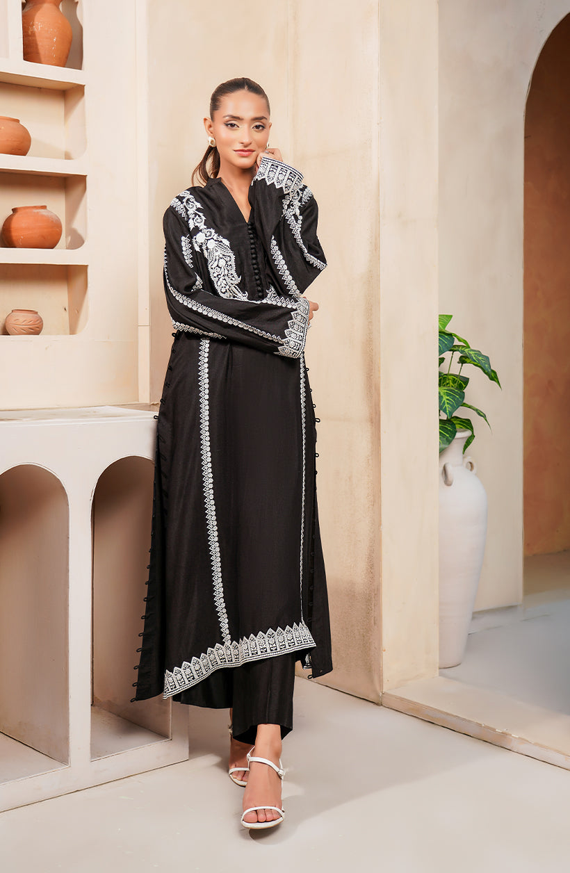 Amara Embroidered Set
