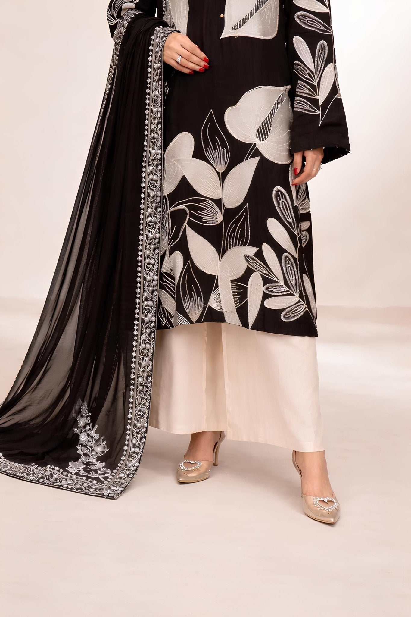 Signature Embroidered 3-Piece Set